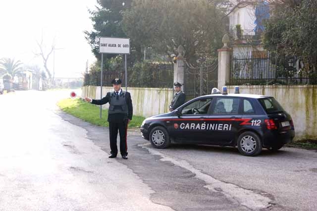 Sant’Agata de’ Goti| Viaggiavano a bordo di un’auto con 100 grammi di marijuana, i Carabinieri arrestano pusher