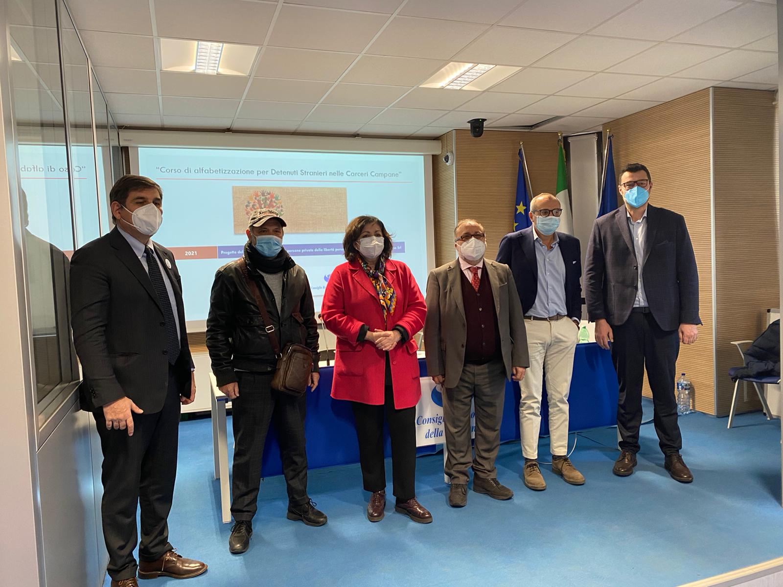 Napoli|Ciambriello: “Immigrazione e carceri a un vicolo cieco. Il rischio di una doppia reclusione”