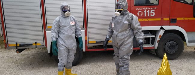 Ariano| Vigili del fuoco ripristinano collegamento telefonico a coppia di anziani positivi al Covid, l’elogio del prefetto