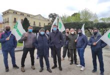 Caserta| Gli aderenti a Confesercenti scendono in piazza per chiedere al Governo “di riaprire subito e tutti” e “di avere ristori  più cospicui e veloci”