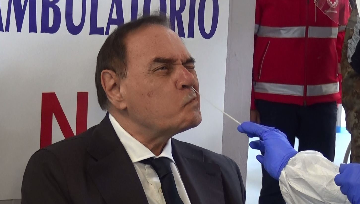 Benevento| Covid, al via lo screening al Palatedeschi. Mastella: “Situazione delicata nel Sannio”