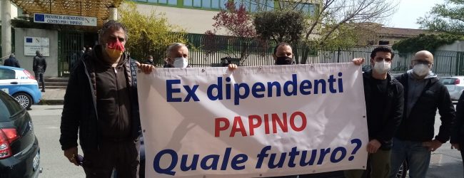 Lavoro, a Benevento De Luca incontra gli ‘ex Papino’ e i lavoratori autonomi