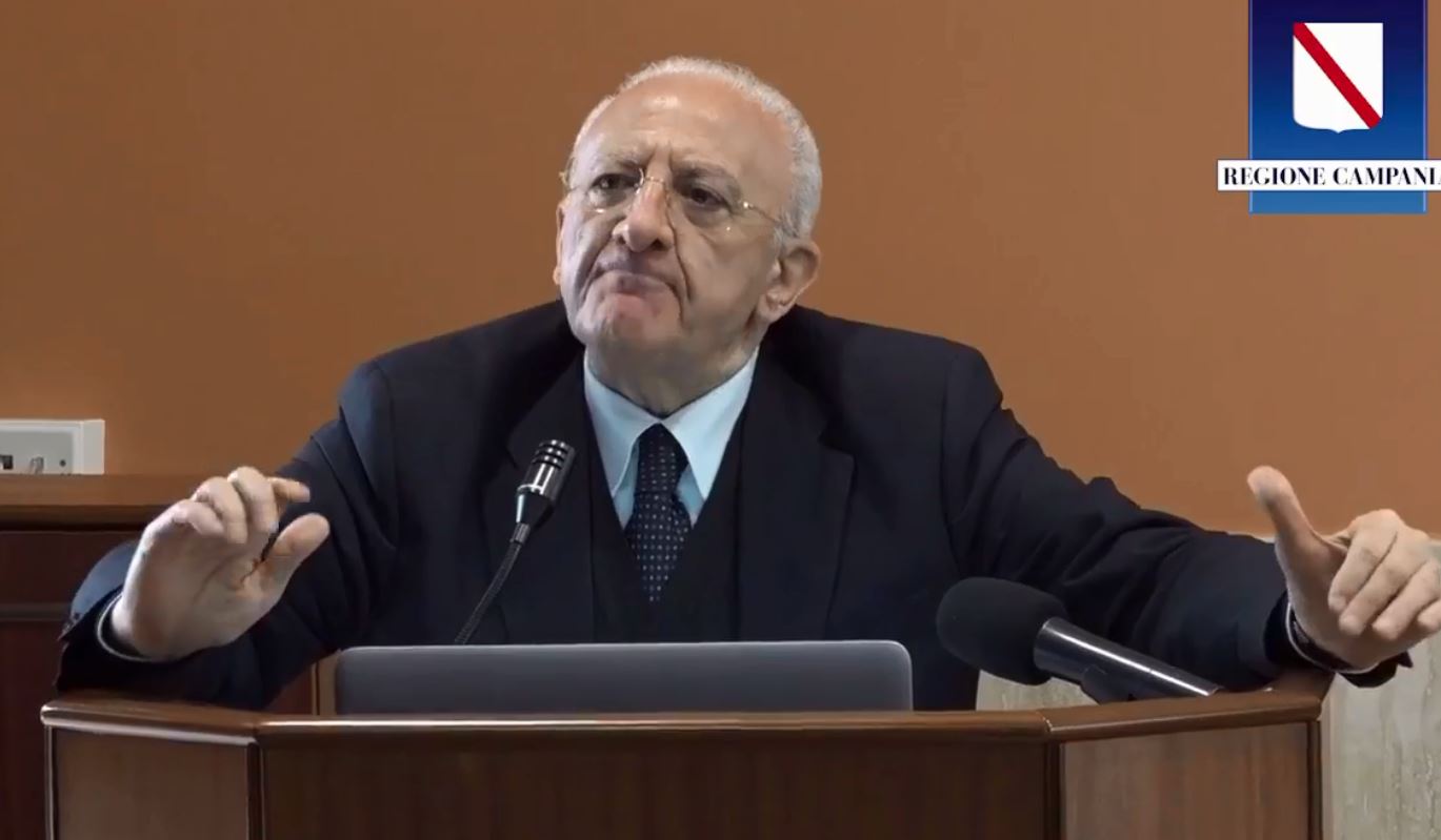 Vaccini, De Luca: aprire a 40enni? Qui ancora mancano dosi