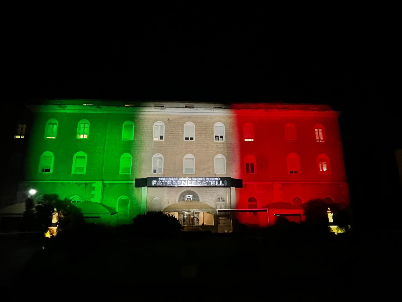 2 Giugno, l’Ospedale Fatebenefratelli di Benevento si illumina