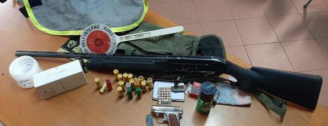 Controlli nel Vallo, in manette padre e figlio per detenzione illegale di armi