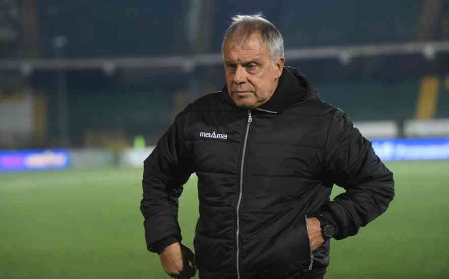 Avellino, partono in salita i Play Off: a Palermo decide il rigore di Floriano. Braglia: “Pensiamo al ritorno”