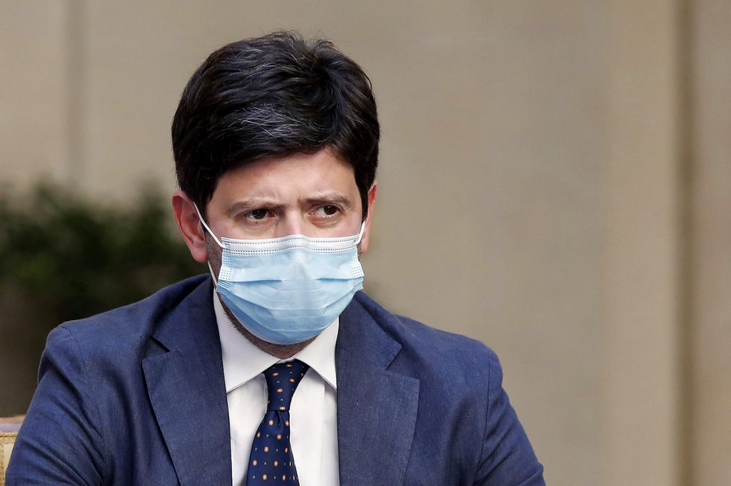 Covid, Speranza: “Italia zona gialla ma occorre prudenza”