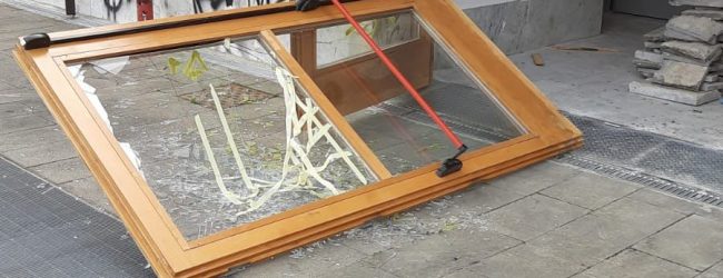 Avellino| Atti vandalici all’Eliseo, Gambardella: si concluda l’iter per riaprirlo