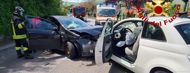 Montoro| Scontro tra 2 auto su via Provinciale Turci, sei feriti trasportati in ospedale