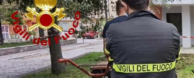 Bisaccia| Si ferisce agli arti mentre pulisce il giardinetto comunale, ricoverato al Moscati