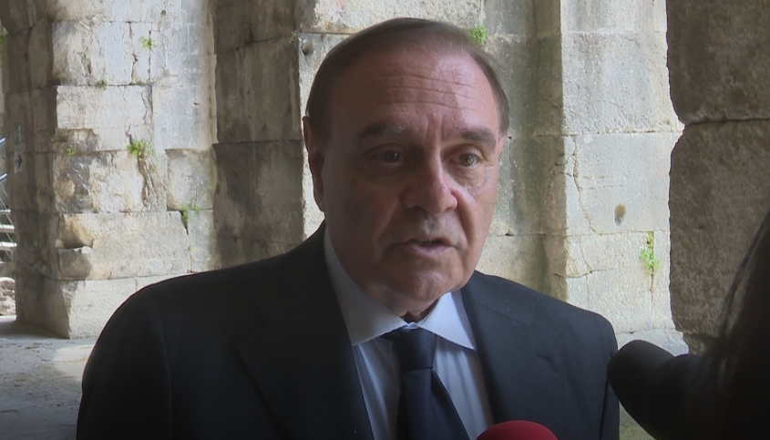 Mastella: “Sangiuliano ministro inesperto, si è fatto abbindolare. Sua moglie faccia come Hillary Clinton”