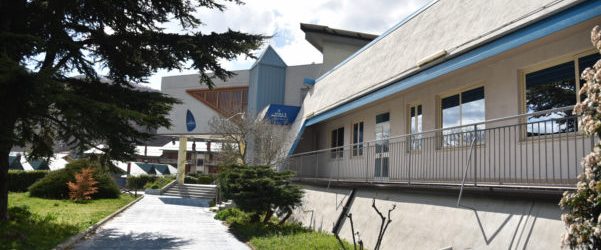 Mercogliano| Contagi a scuola, dopo il caso di un’alunna di terza media “Dorso” chiuso fino a giovedì