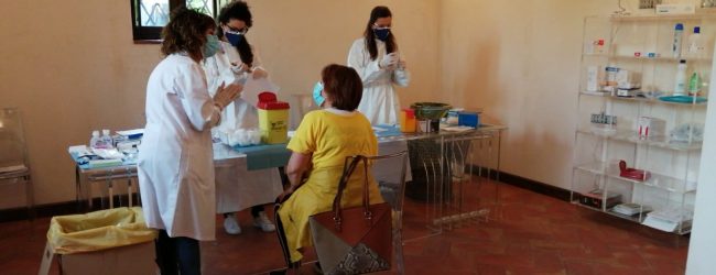 Campagna vaccinale anti-covid, in Irpinia si potenziano i centri per far fronte all’aumento degli accessi