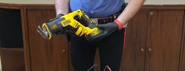 Avellino| Sorpresi con attrezzi per lo scasso, denuncia e foglio di via per 3 senza fissa dimora