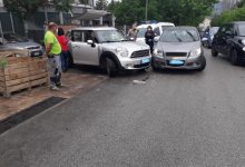 Impatto tra due auto in via Compagna,nessun ferito