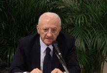 Covid, De Luca: “Togliere mascherina non e’ sbarco in Normandia”