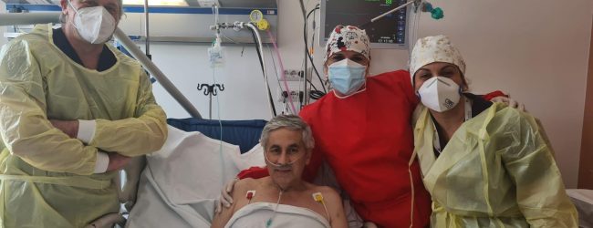 Covid Hospital, solo 15 ricoverati: dimessi altri 4 pazienti. Storti: il loro sorriso emozione indescrivibile