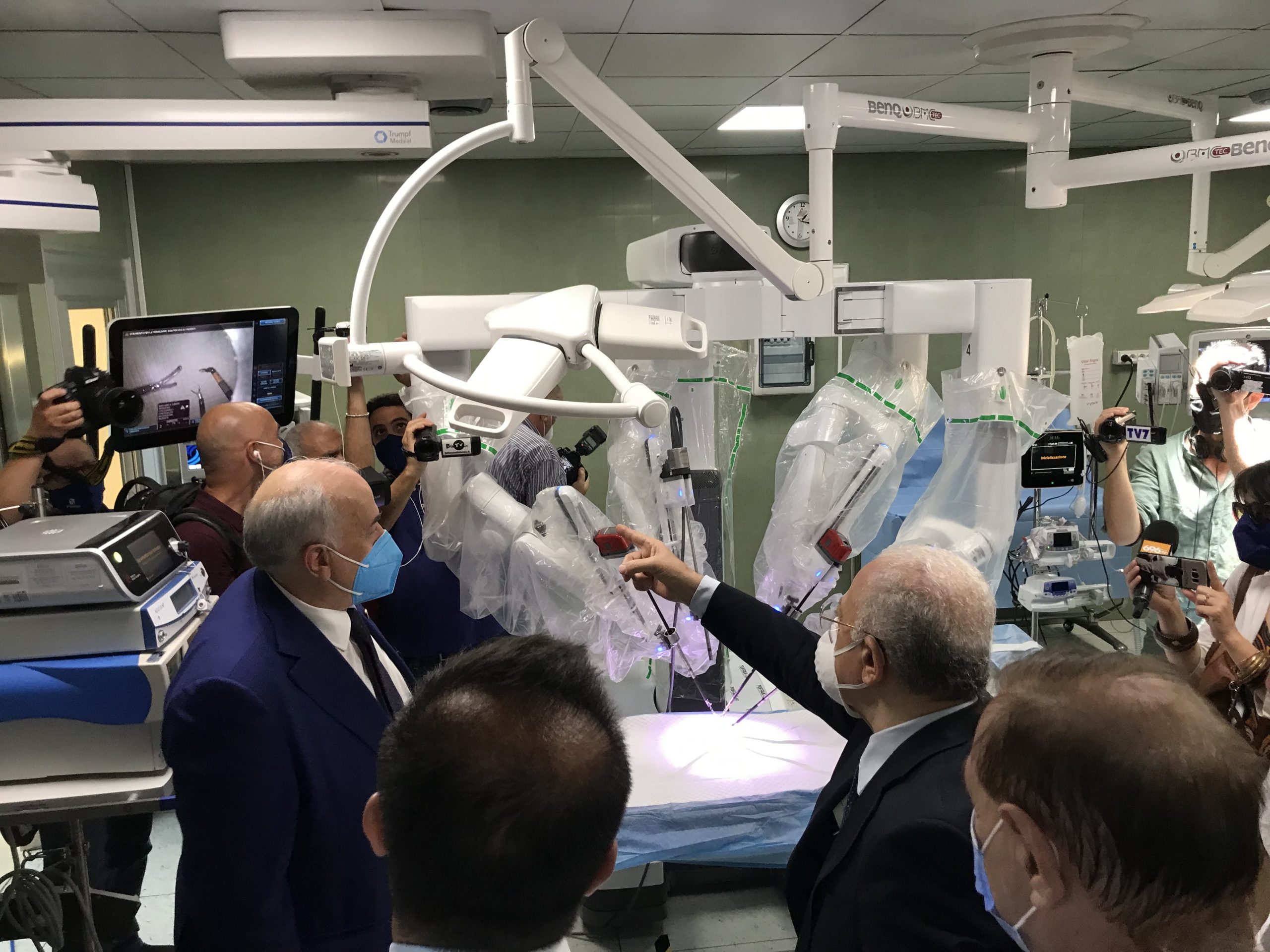 Benevento| Nuove apparecchiature e restyling, il “San Pio” cambia pelle. De Luca: “Arriveremo a 600 posti letto”