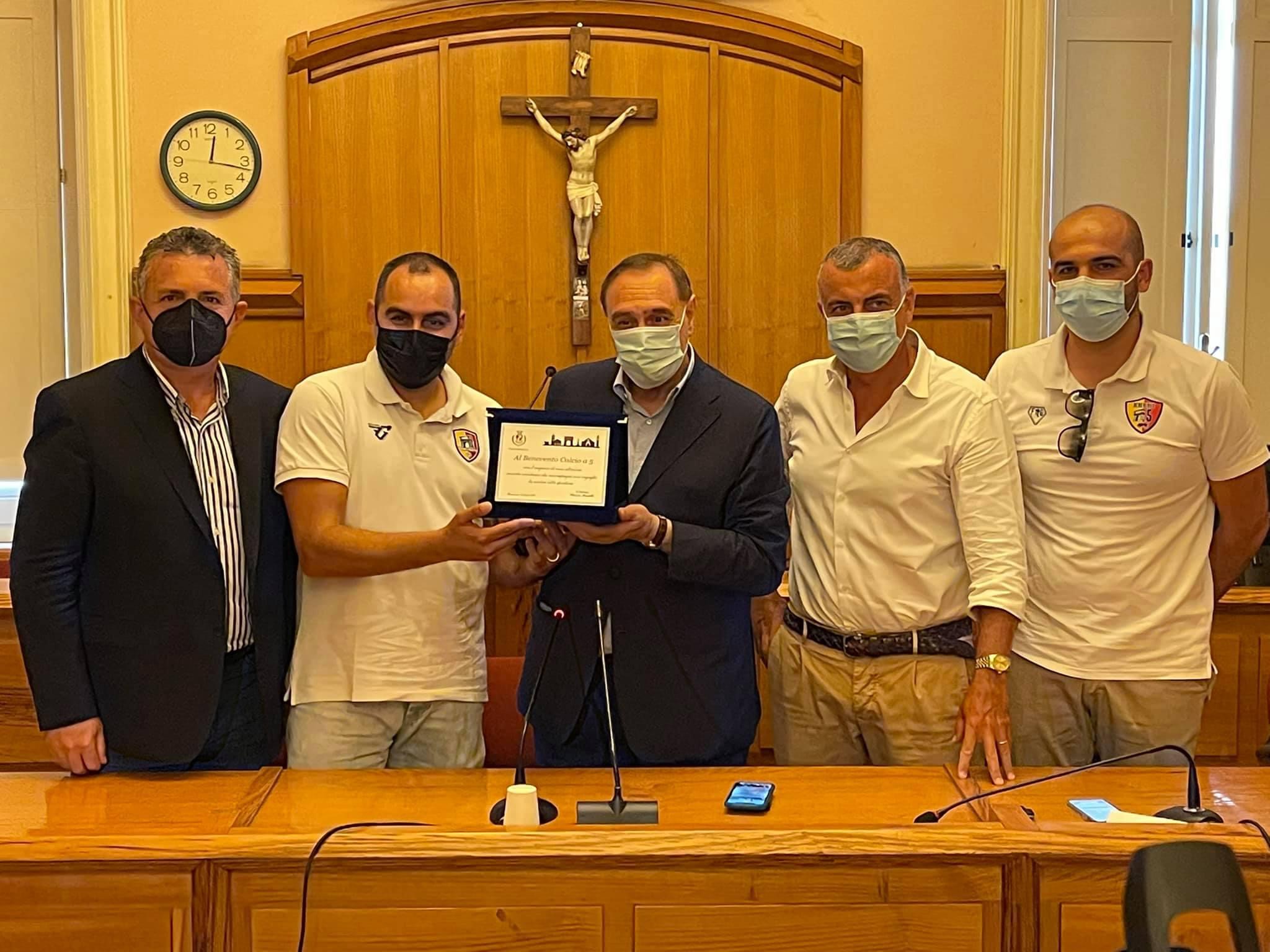 Il Comune di Benevento premia il “Benevento 5”