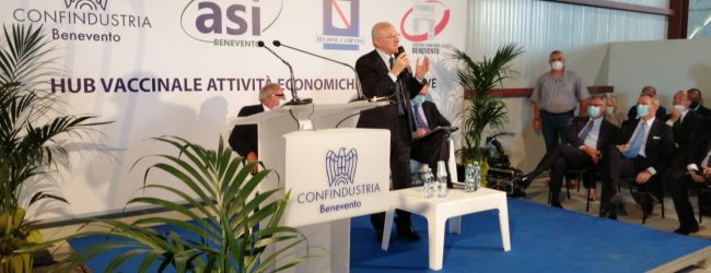 De Luca all’hub di Ponte Valentino: “Sannio Covid free entro luglio”. Bonomi (Confindustria): “Pnrr e’ una grande opportunità per il Sud””