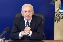 Vaccini, De Luca: se necessario rinvieremo inizio scuola