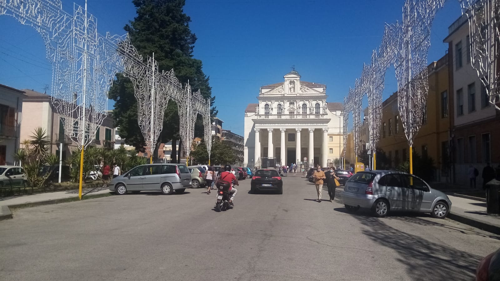 Festeggiamenti Maria SS. delle Grazie, varato il piano traffico. Cambia anche l’orario per conferire i rifiuti