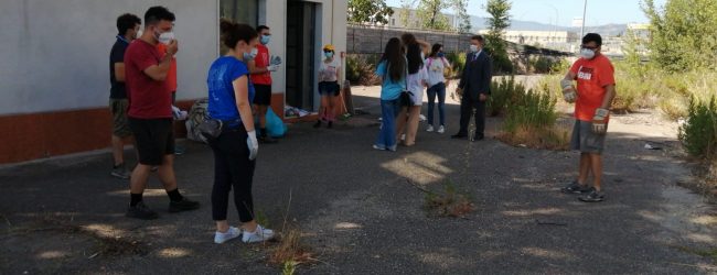 Ex cementificio, Libera da il via alla “ripulitura” del bene confiscato col generale Romano