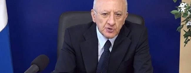 Covid, De Luca: “Preoccupante il dato dei positivi odierni. Immunizzare l’80% degli under 18 se vogliamo tornare in classe”