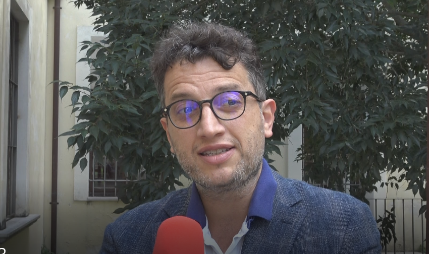 Elezioni, Moretti ai tre candidati: posiamo le tastiere e confrontiamoci in piazza