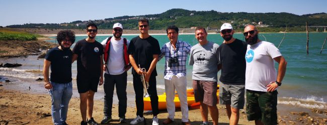 “Girare un video in canoa è divertente ed emozionante”. Luca Aquino ospite del WWF per il progetto “Natura in Musica”
