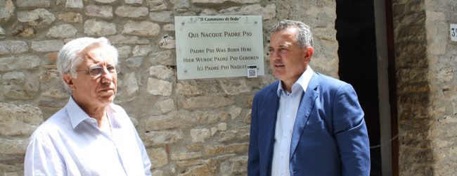Il Presidente della Provincia Di Maria in visita al frantoio di Pietrelcina