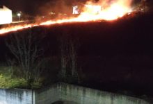 Incendio a Capodimonte, la denuncia: ‘sono anni che nessuno interviene’