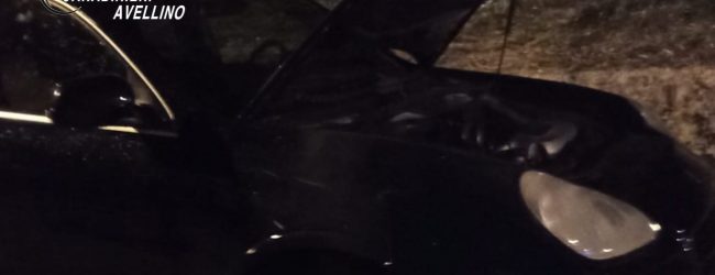 Pratola Serra| Porsche Cayenne in fiamme nella notte, i carabinieri indagano per incendio doloso