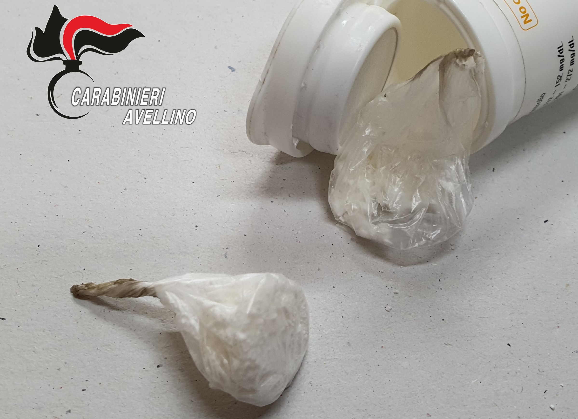 Avellino| Droga, 30enne fermato e denunciato per detenzione e spaccio di cocaina