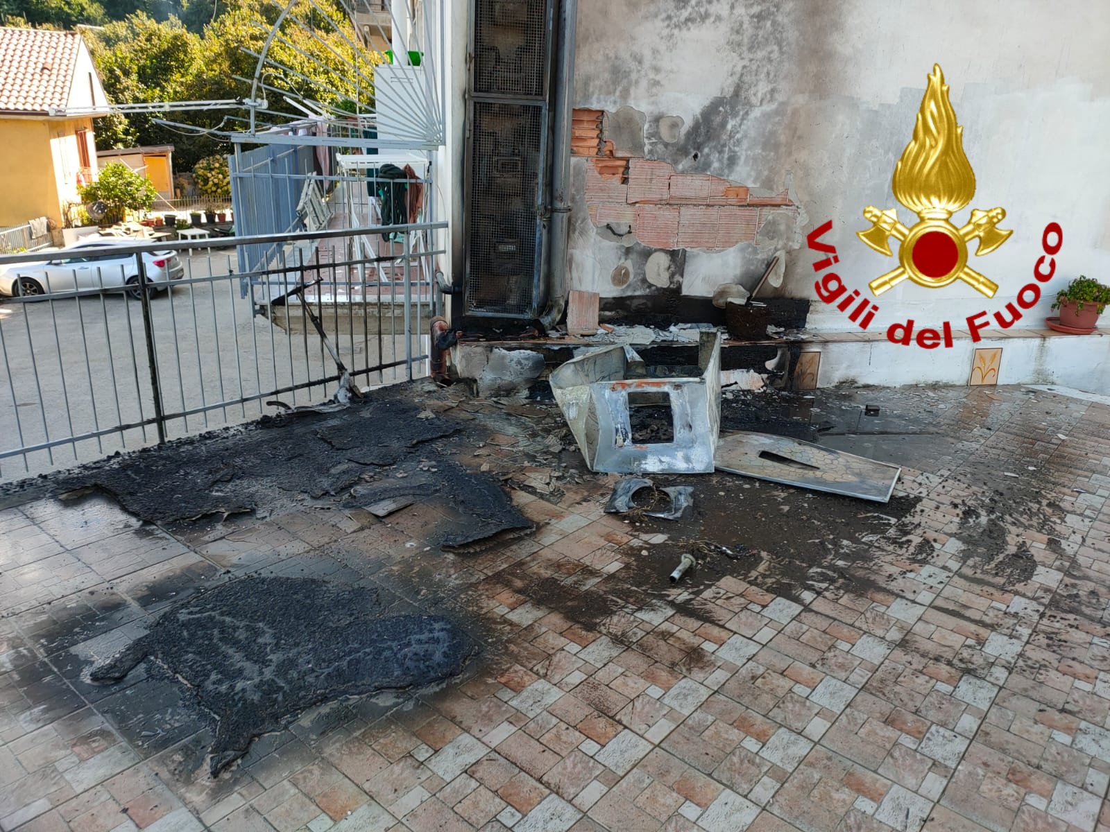 Montefredane| Fuga di gas ed esplosione al piano terra di un edificio, nessun ferito