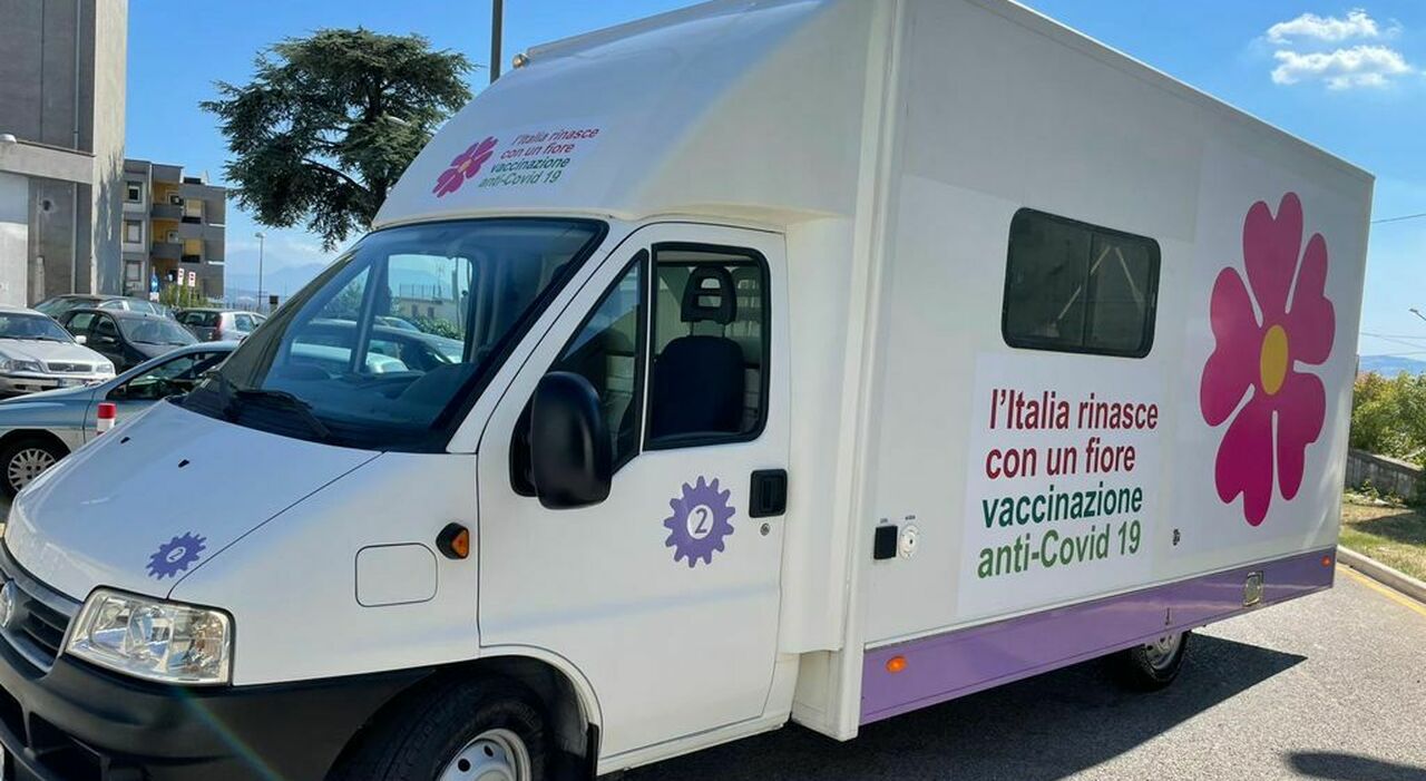 Avellino, Vaccini: continua il tour dei Camper della Salute