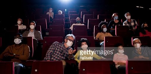 Covid, Uecoop: vuota 1 poltrona su 2 in cinema e teatri
