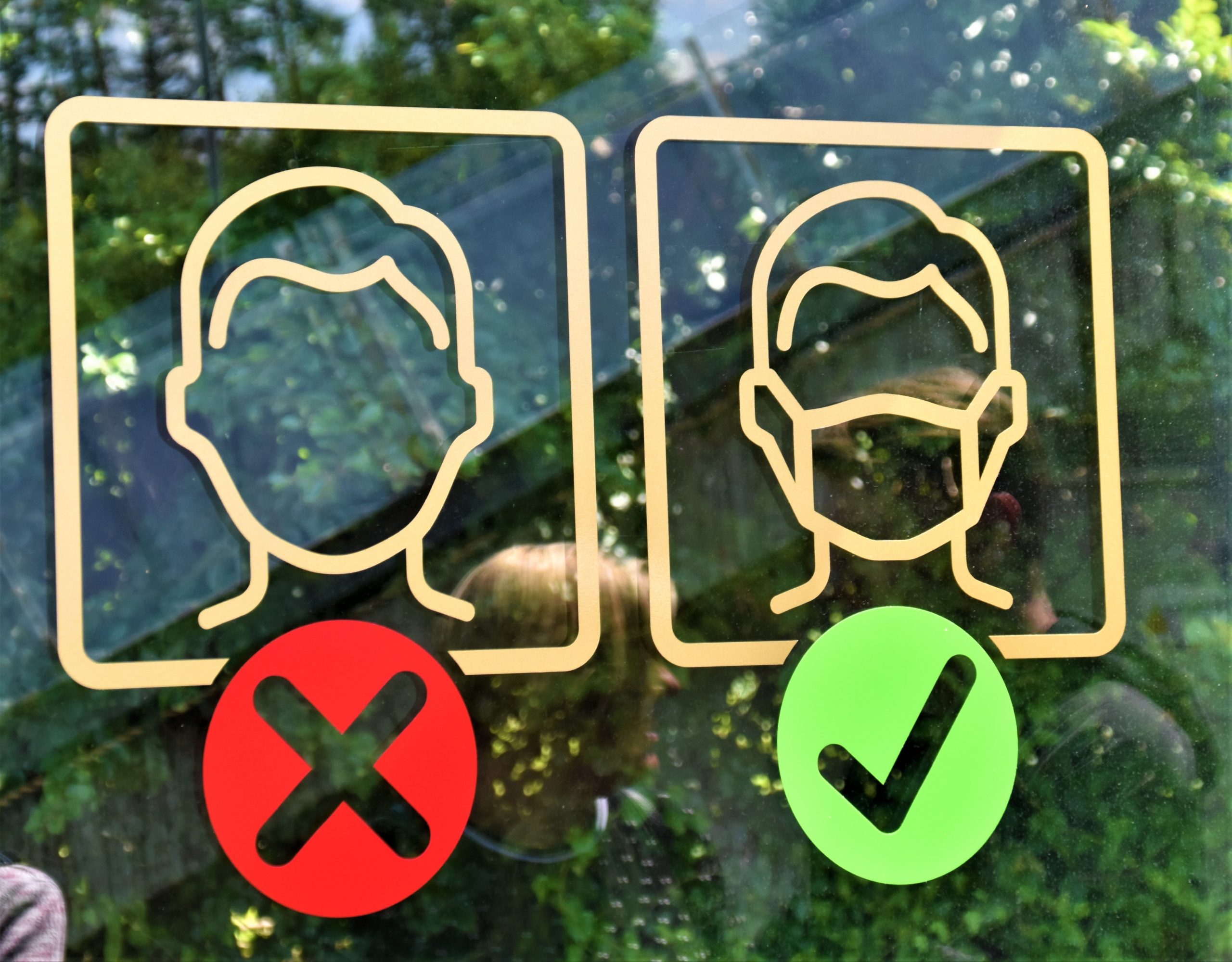 Covid, in Campania obbligo mascherine all’aperto prorogato fino al 31 ottobre