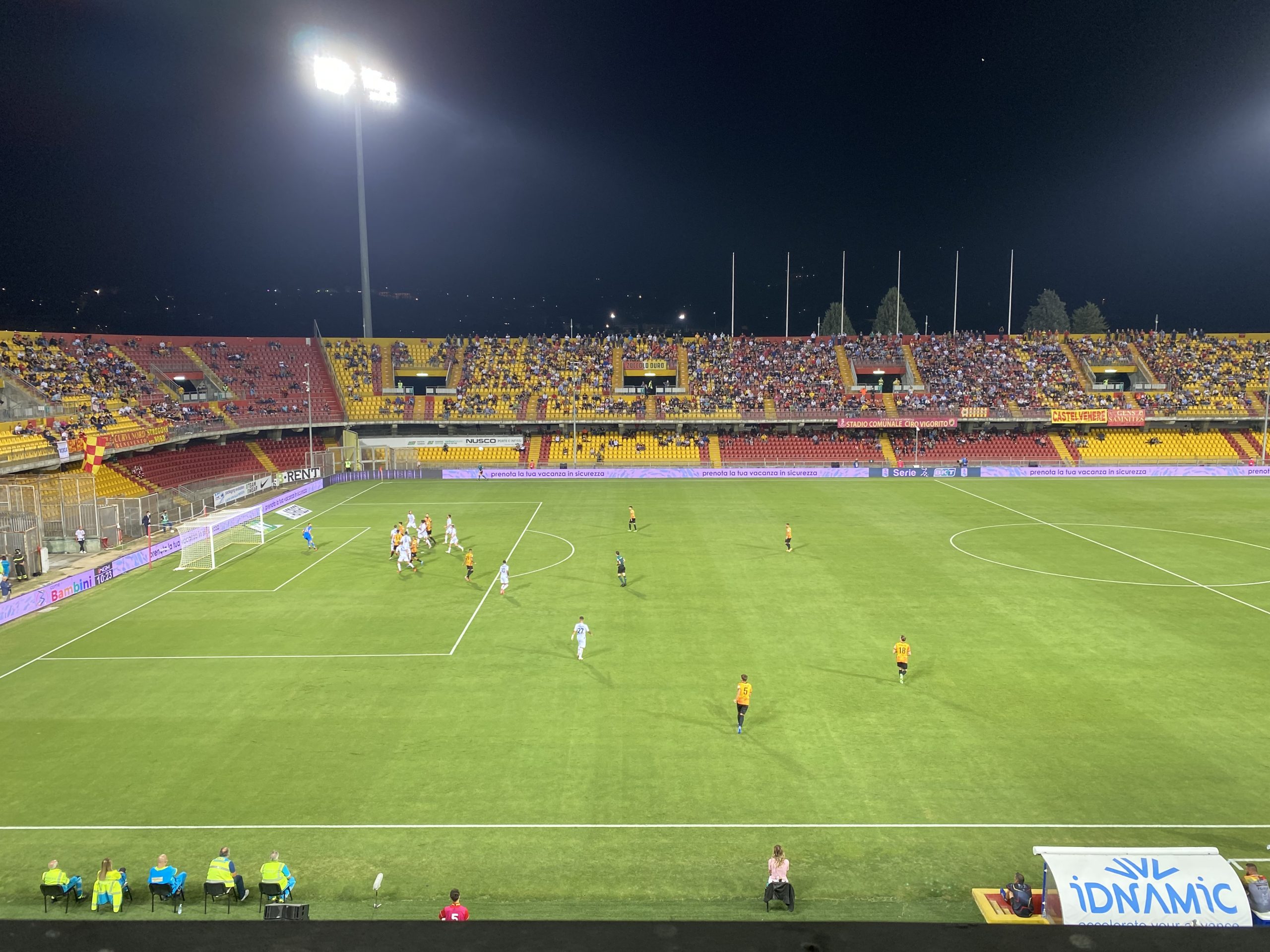 Benevento-Lecce: 0-0. Termina a reti inviolate il big match del “Vigorito”