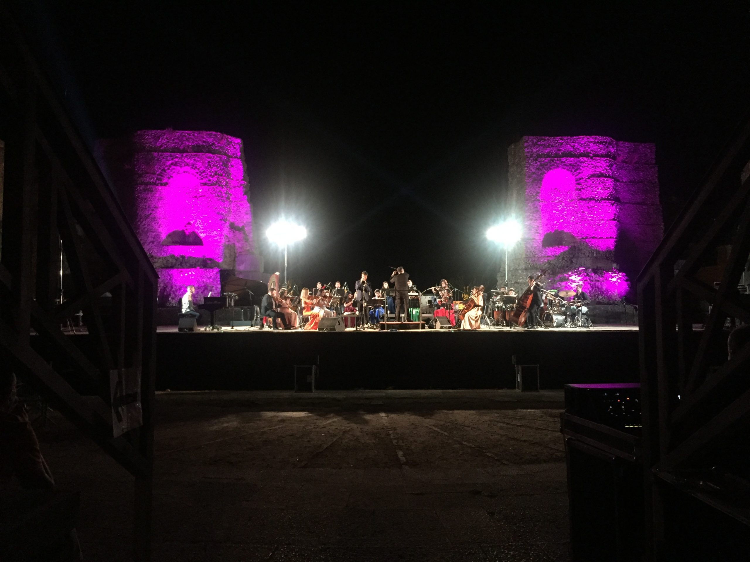 “Let’s Jazz” L’OFB e Luca Aquino omaggiano Pino Daniele