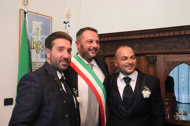 Telese Terme, Rosario e Alfonso coronano il loro sogno d’amore: celebrata la prima unione civile