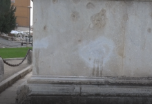 Benevento|Scritte sull’Arco di Traiano, oltre il danno la beffa..