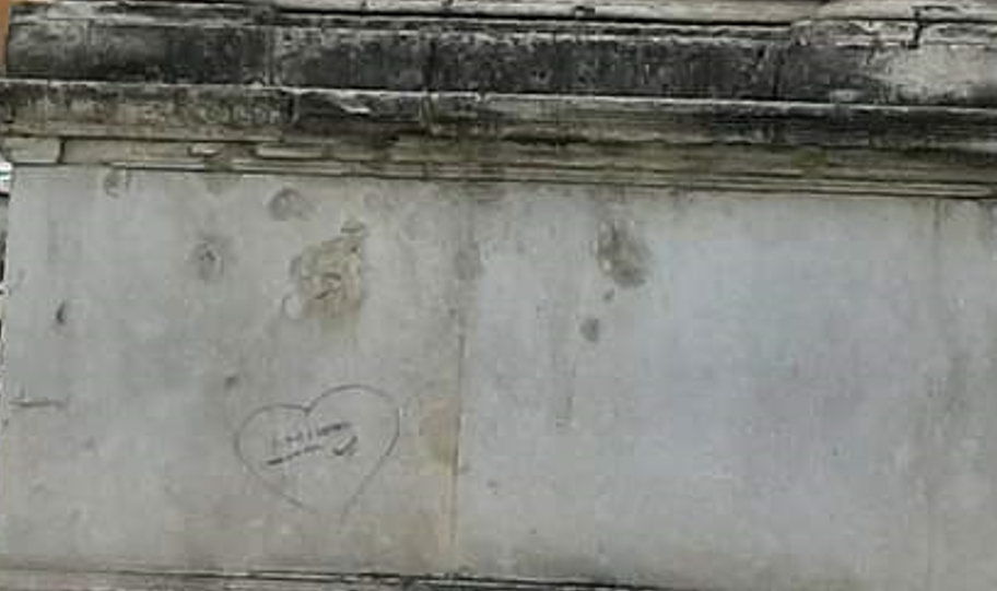 Benevento|Imbrattato l’Arco di Traiano