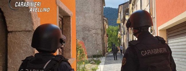 Montella| Bloccato dopo due giorni di mediazione il 32enne barricato in casa con un motosega