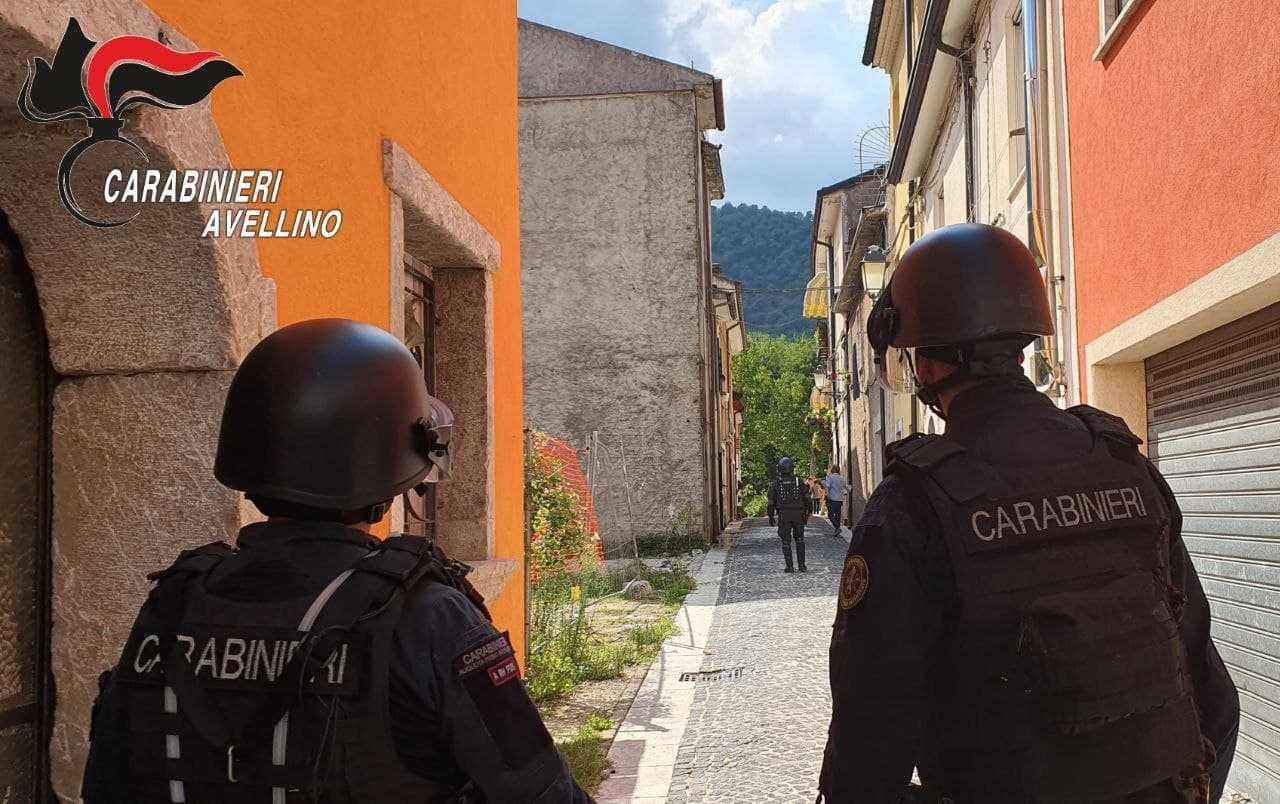 Montella| Bloccato dopo due giorni di mediazione il 32enne barricato in casa con un motosega