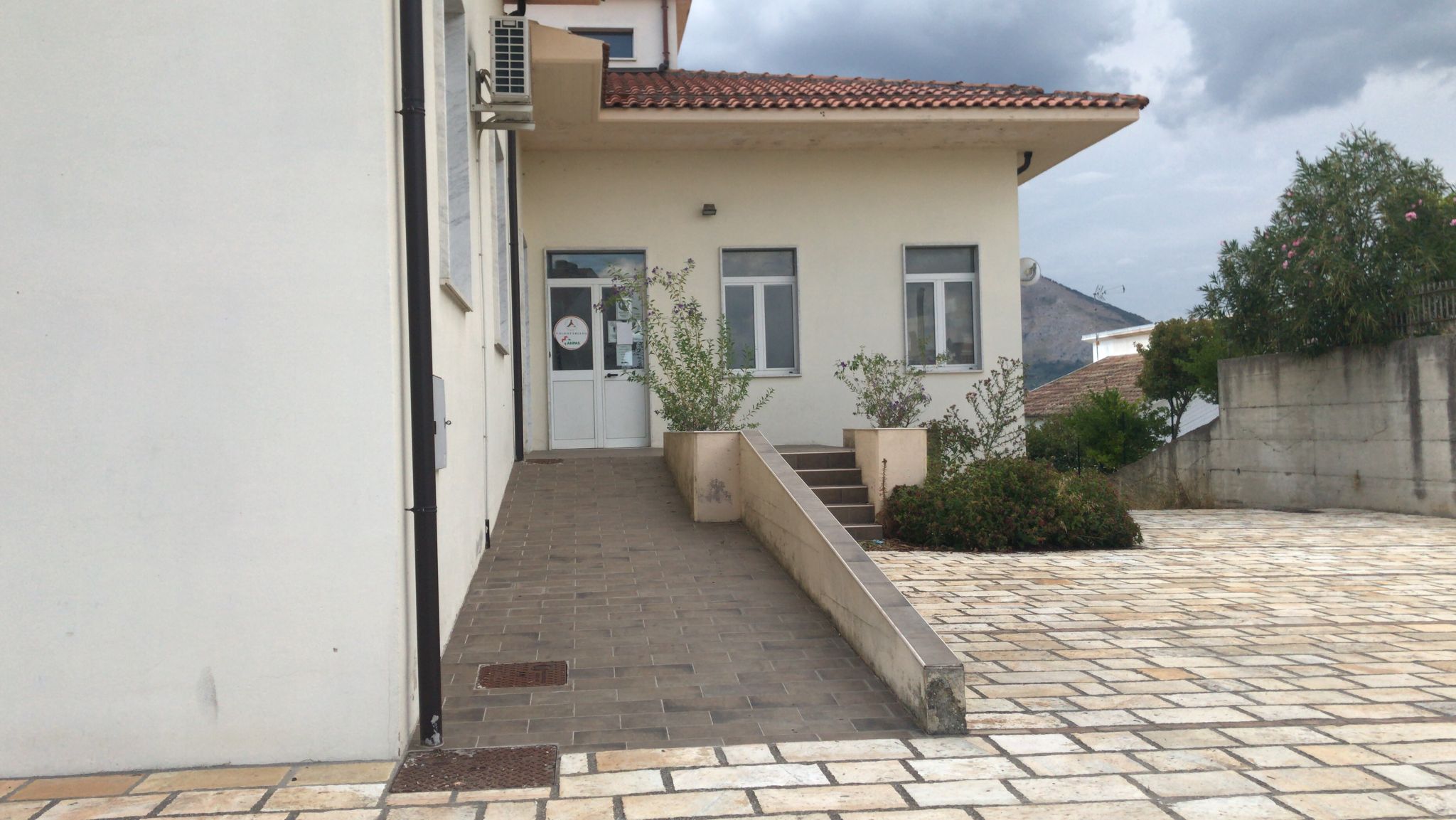 Intitolazione Casa del Volontariato di Castelpoto a Gino Strada