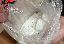 Lioni| In auto con 280 grammi di cocaina nascosti sotto al sedile, 33enne ai domiciliari