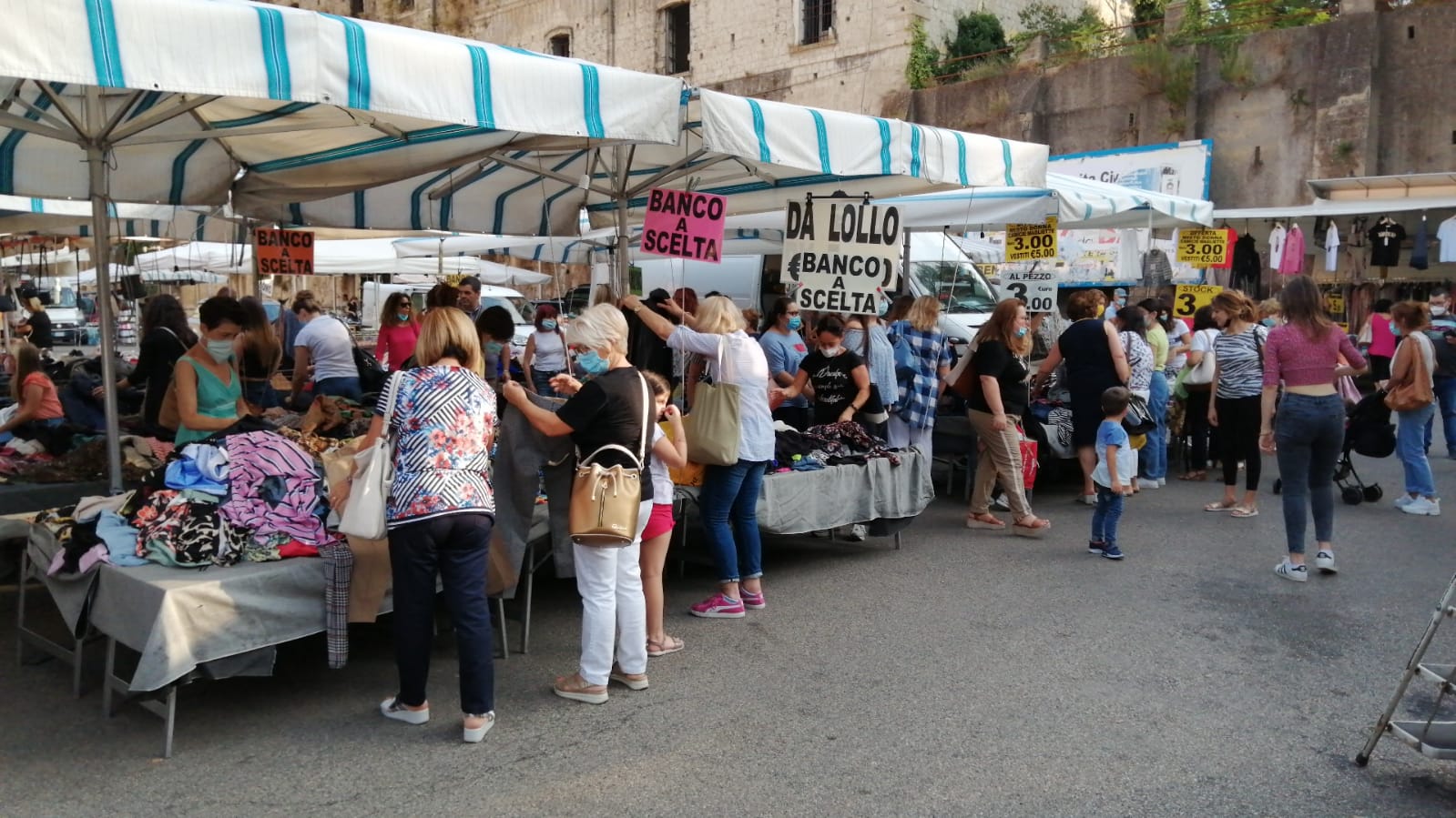 Benevento, mercoledi il mercato rionale di piazza Risorgimento si protrarrà fino alle ore 21