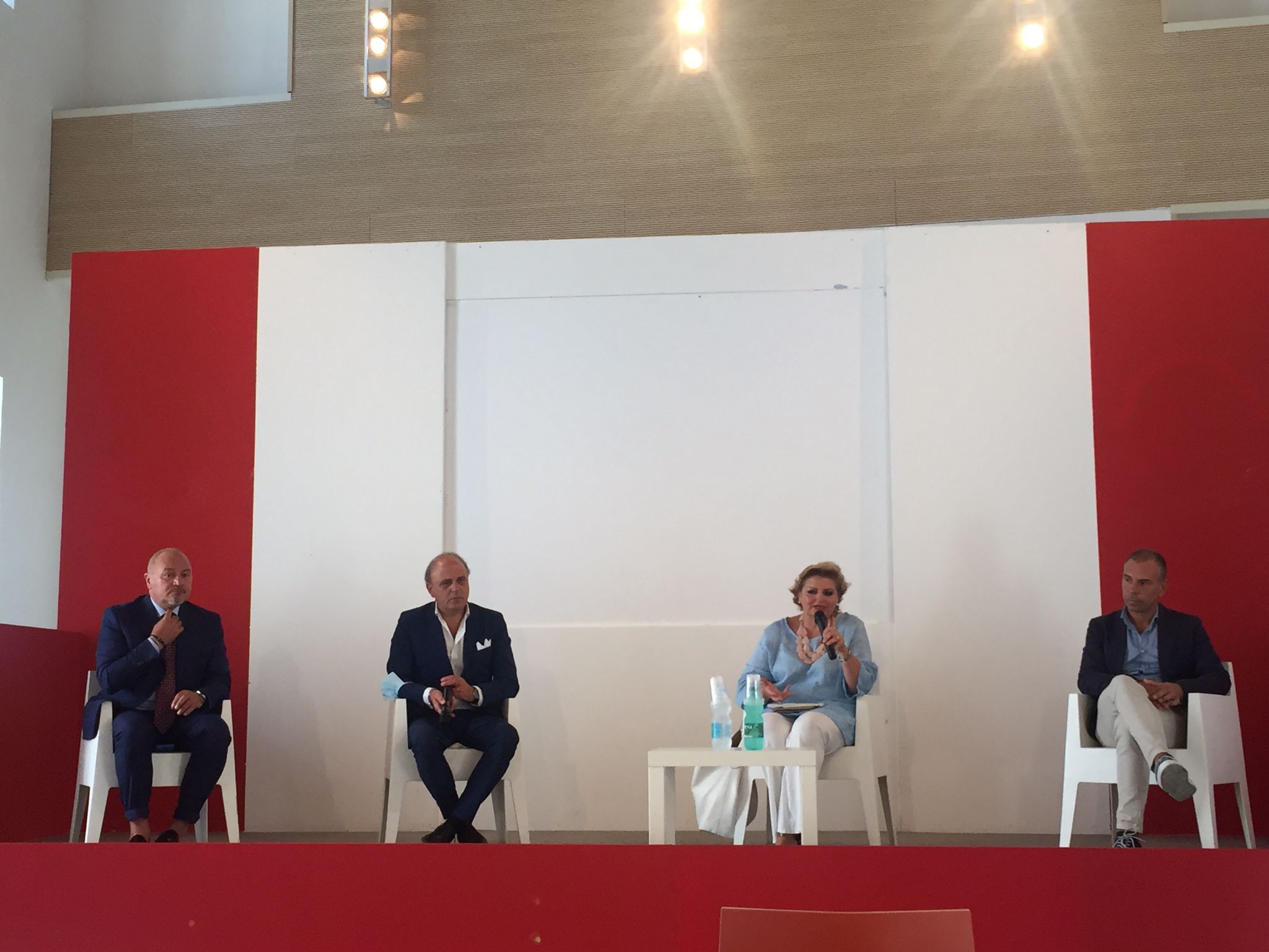 Benevento, scuolabus e mensa gratuiti.L’amministrazione comunale invita alle iscrizioni