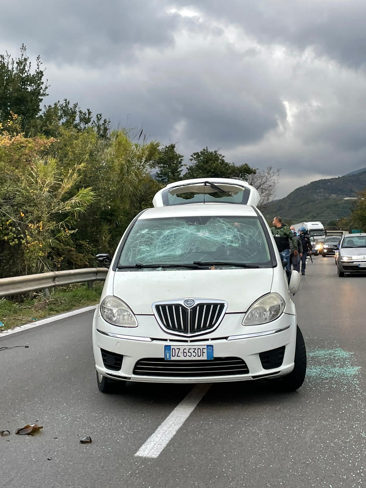 Montoro| Scontri sul raccordo tra tifosi di Avellino e Paganese, un ferito